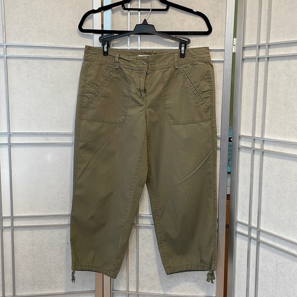 *Ann Taylor Loft Olive Green Capri Pants size 6 - Picture 1 of 3